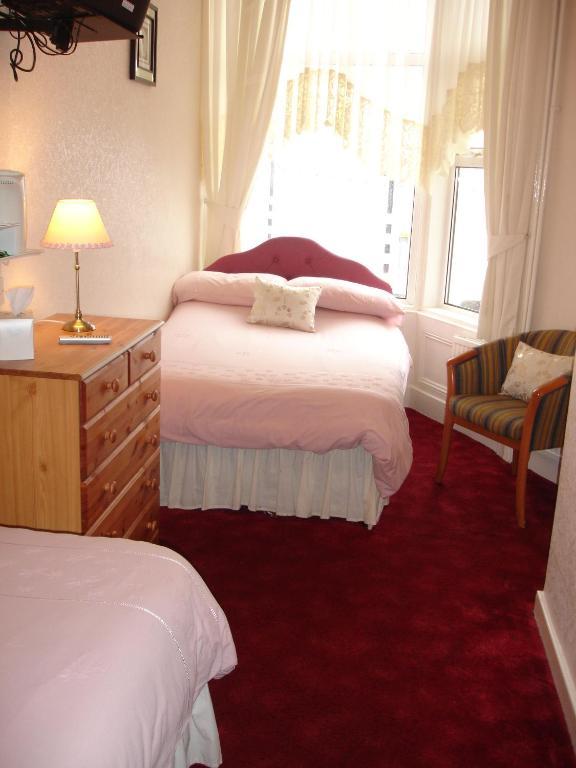 Lyric Hotel Blackpool Room photo