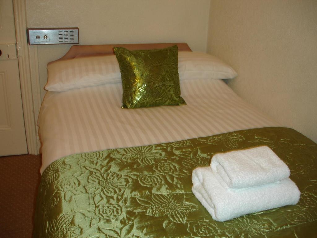 Lyric Hotel Blackpool Room photo